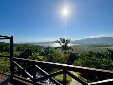 Casa de Condomínio com 3 Quartos à venda, 156m² no , Garopaba