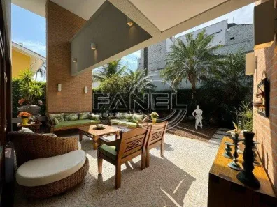 Sobrado com 4 Quartos à venda, 400m² no Caxingui, São Paulo