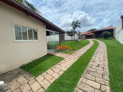 Casa de Condomínio com 3 Quartos para alugar, 266m² no Parque Xangrilá, Campinas