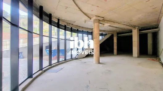 Ponto Comercial para alugar, 592m² no Santa Lúcia, Belo Horizonte
