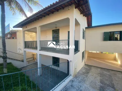 Casa com 3 Quartos para alugar, 289m² no Vila São José, Valinhos