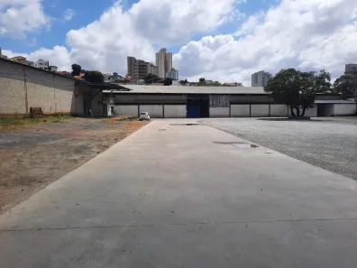 Galpão/Depósito/Armazém para alugar, 1900m² no Caiçaras, Belo Horizonte