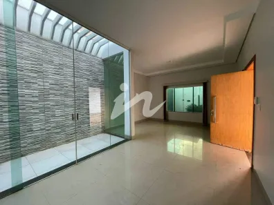 Casa com 3 Quartos à venda, 180m² no Novo Mundo, Uberlândia