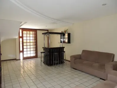 Casa com 3 Quartos à venda, 350m² no Castália, Itabuna