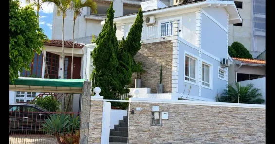 Casa com 3 Quartos à venda, 271m² no Estreito, Florianópolis