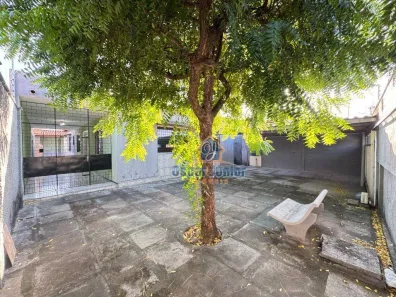 Casa com 3 Quartos à venda, 126m² no Itaperi, Fortaleza