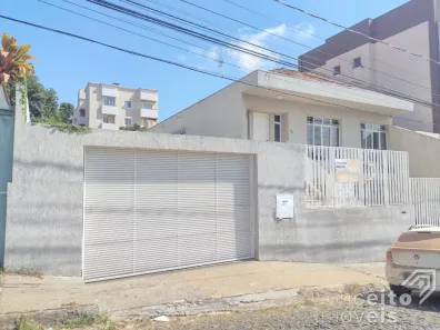 Casa com 5 Quartos à venda, 230m² no Centro, Ponta Grossa