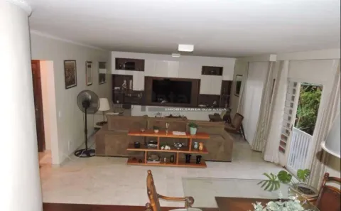 Sobrado com 4 Quartos à venda, 450m² no Caxingui, São Paulo