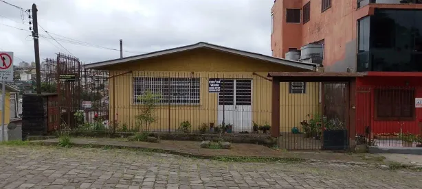 Casa com 8 Quartos à venda, 405m² no Salgado Filho, Caxias do Sul