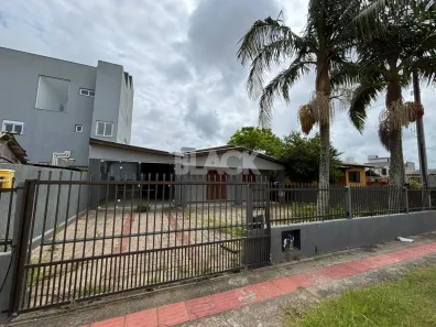 Casa com 3 Quartos à venda, 130m² no Passo de Torres, Passo de Torres