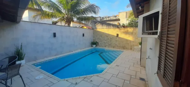 Casa com 4 Quartos à venda, 236m² no Itaipu, Niterói