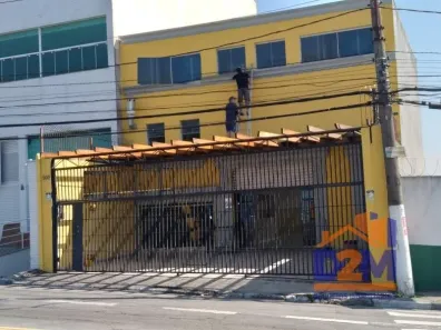 Imóvel Comercial para alugar, 200m² no Bussocaba, Osasco
