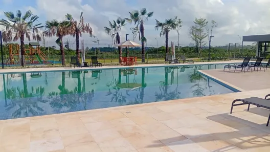 Lote/Terreno à venda, 275m² no Cidade Alpha, Eusébio
