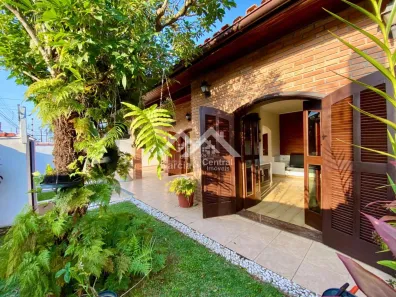 Casa com 4 Quartos à venda, 357m² no Jardim Ribamar, Peruíbe
