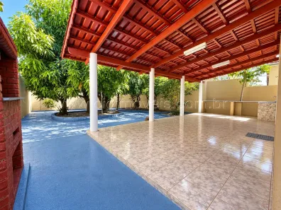 Casa com 3 Quartos à venda, 138m² no Setor Garavelo, Aparecida de Goiânia