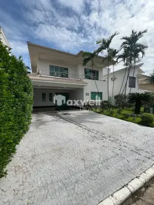 Sobrado com 4 Quartos à venda, 314m² no Jardins Madri, Goiânia