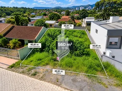 Lote/Terreno à venda, 560m² no Velha, Blumenau