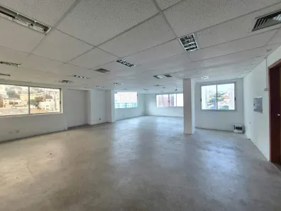 Sala Comercial para alugar, 180m² no Santo Antônio, Belo Horizonte