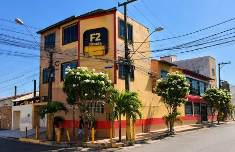 Prédio Comercial à venda, 670m² no Messejana, Fortaleza