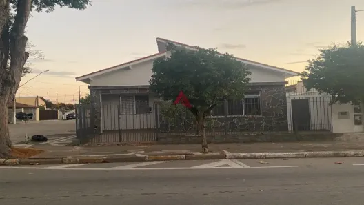 Casa com 3 Quartos à venda, 192m² no Parque Brasil, Jacareí