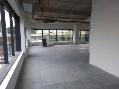Ponto Comercial para alugar, 410m² no Vila Olímpia, São Paulo