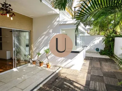 Casa de Condomínio com 3 Quartos à venda, 238m² no Chácara Monte Alegre, São Paulo
