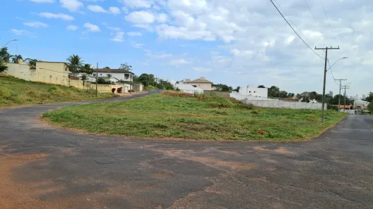 Lote/Terreno à venda, 621m² no Jardim Inconfidência, Uberlândia