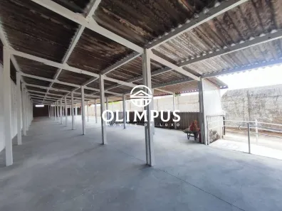 Imóvel Comercial para alugar, 550m² no Santa Mônica, Uberlândia