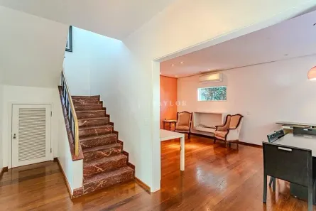 Casa com 3 Quartos à venda, 271m² no Jardim Luzitânia, São Paulo