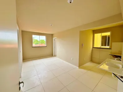 Apartamento com 2 Quartos para alugar, 45m² no Guajeru, Fortaleza