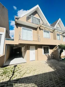 Sobrado com 3 Quartos à venda, 160m² no Orleans, Curitiba