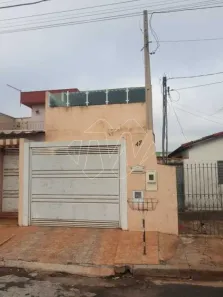 Sobrado com 2 Quartos à venda, 124m² no Jardim Cristo Rei (Vila Xavier), Araraquara