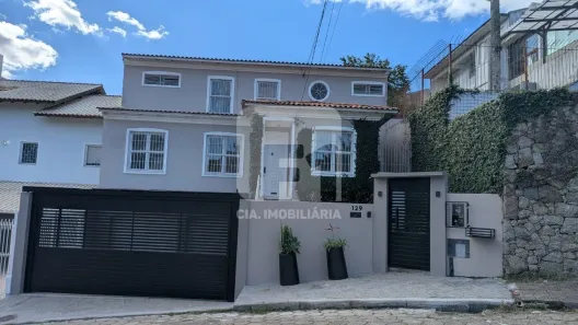 Casa com 6 Quartos para alugar, 273m² no Agronômica, Florianópolis