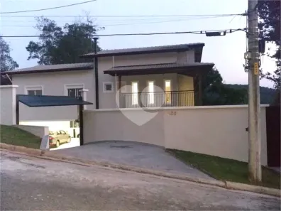 Casa de Condomínio com 4 Quartos à venda, 335m² no Caraguatá, Mairiporã