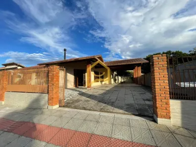 Casa com 3 Quartos para alugar, 150m² no Campeche, Florianópolis