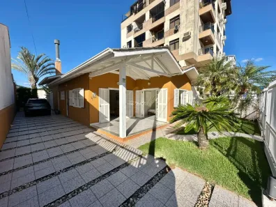 Casa com 4 Quartos à venda, 137m² no Cachoeira do Bom Jesus, Florianópolis
