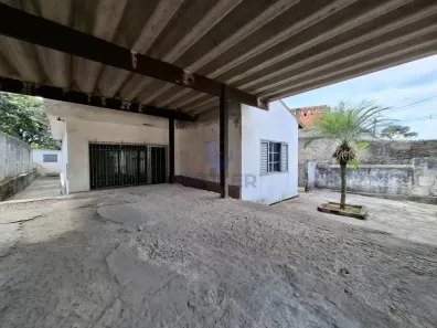 Casa com 3 Quartos à venda, 200m² no Vila Andeyara, Ferraz de Vasconcelos