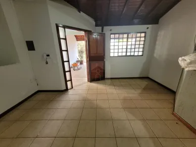 Casa com 2 Quartos à venda, 130m² no Jaraguá, Uberlândia
