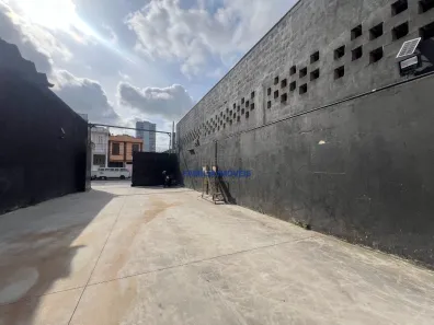 Lote/Terreno para alugar, 280m² no Vila Mathias, Santos