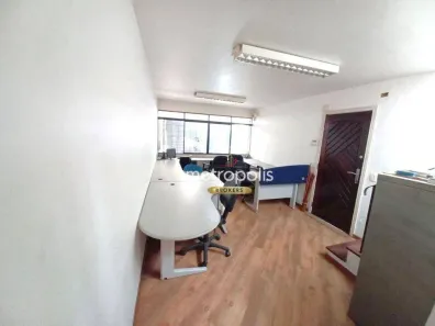 Imóvel Comercial com 3 Quartos para venda ou aluguel, 125m² no Piratininga, Osasco