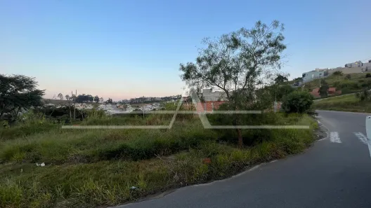 Lote/Terreno à venda, 182m² no Condomínio Villa Verde Bragança, Bragança Paulista
