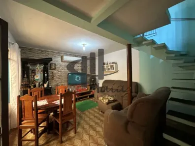 Sobrado com 2 Quartos à venda, 179m² no Campestre, Santo André