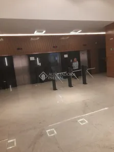 Sala Comercial à venda, 30m² no Centro Histórico, Porto Alegre