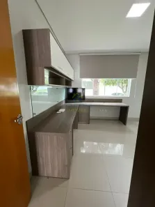 Casa de Condomínio com 4 Quartos para alugar, 290m² no Condomínio Belvedere, Cuiabá