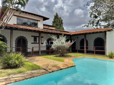 Casa com 5 Quartos à venda, 400m² no Setor Jaó, Goiânia