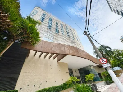 Apartamento com 2 Quartos para alugar, 77m² no Centro, Florianópolis