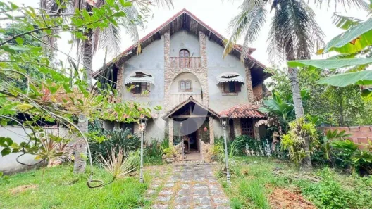 Casa com 5 Quartos à venda, 350m² no Itaipu, Niterói
