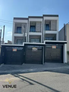 Sobrado com 3 Quartos à venda, 236m² no Vila Laís, São Paulo