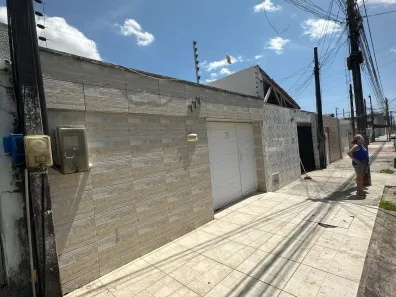 Casa com 4 Quartos para alugar, 120m² no Boa Vista-Castelão, Fortaleza