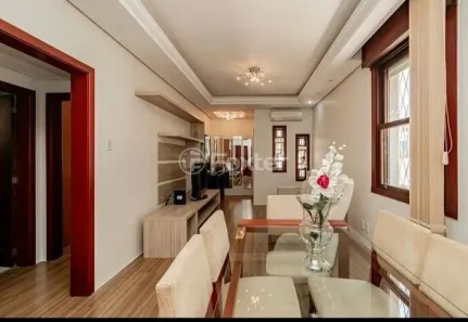 Casa com 3 Quartos à venda, 300m² no Vila Ipiranga, Porto Alegre